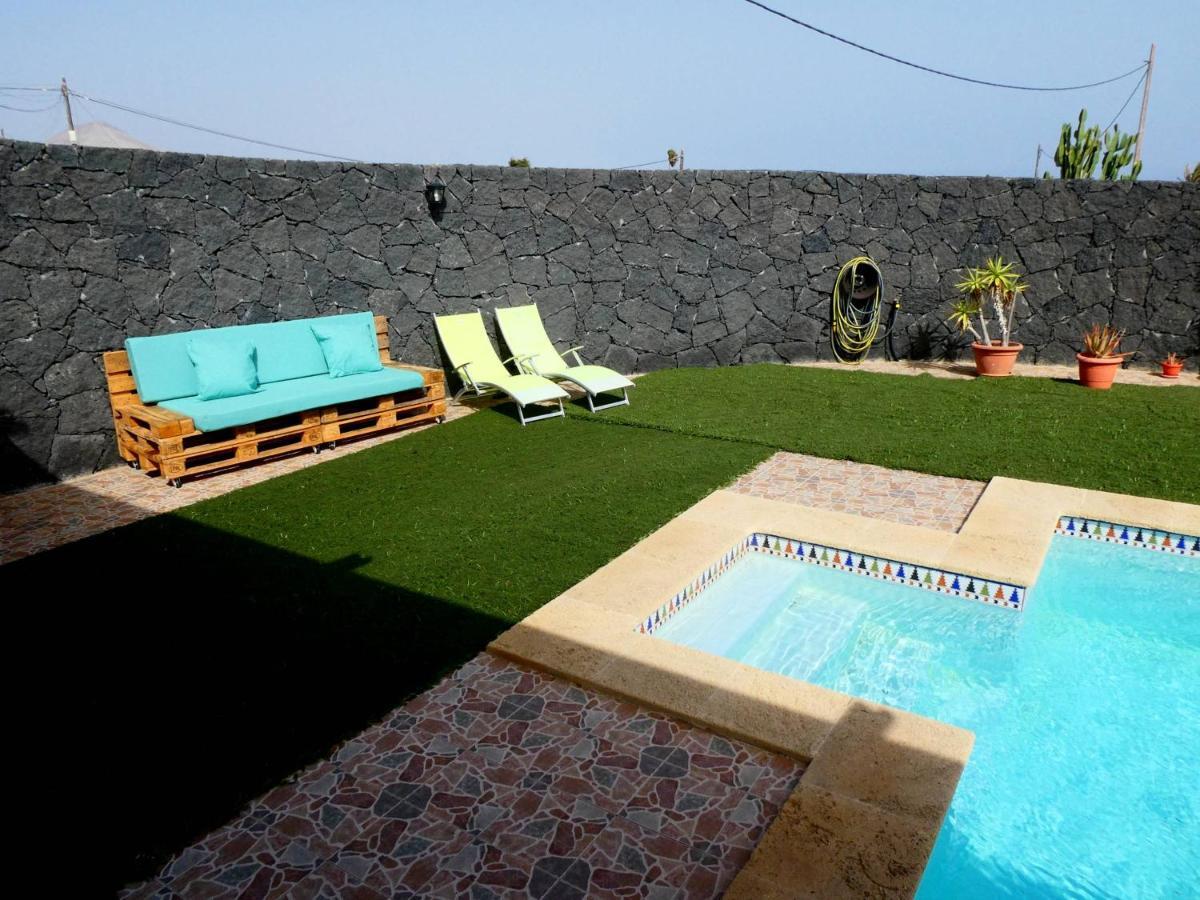 Apartamento Los Llanitos En La Asomada Tias Exterior photo